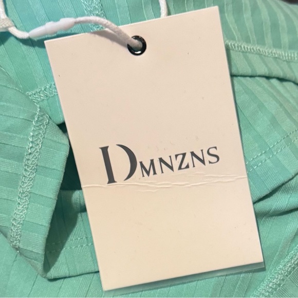 Women Removable Padded Cropped Tank Top Sleeveless by DMNZNS Size L - Picture 5 of 8